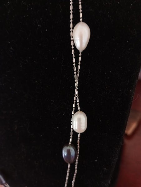 Natural pearl necklace Carousel 3