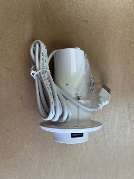 Push Up 3 Port USB Desk Hub White Carousel 2