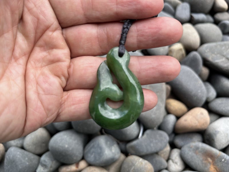 Greenstone Nephrite Jade Whale Tail Fish Hook #014CS Carousel 2