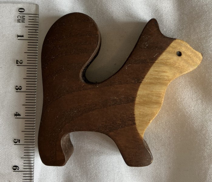 Wooden dog, 5.5cm, Mikheev Manufactory - Russian brand Carousel 1