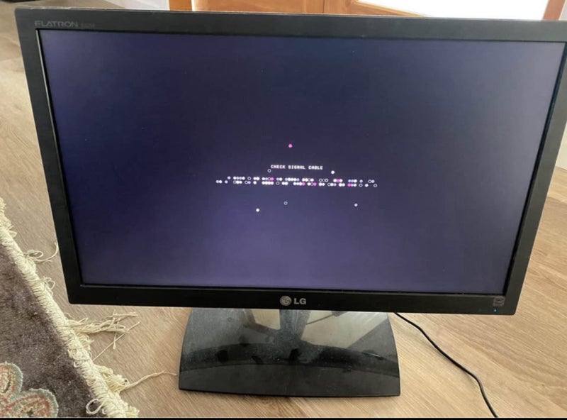 LG FLATRON LCD Carousel 1