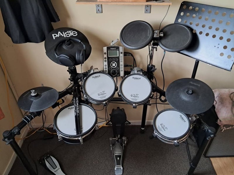 Roland TD9 Electronic Drum Kit Carousel 1