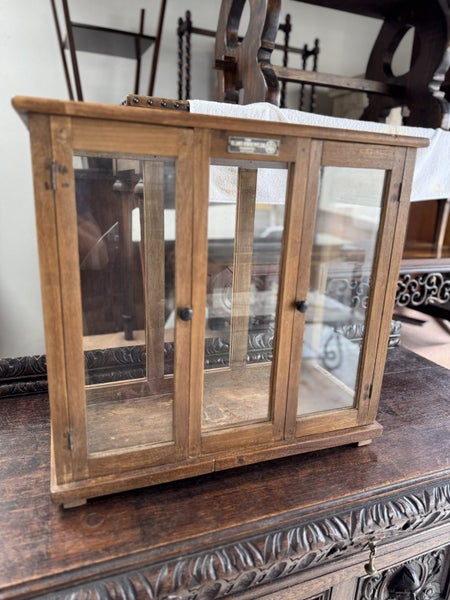 Vintage Indian Timber Frame Glass Case Carousel 1