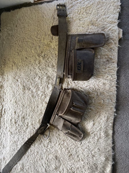 Carpenter’s work belt Carousel 1