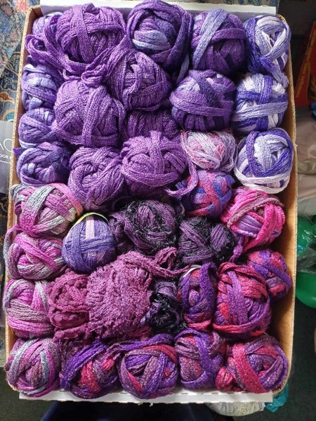 Selection of Frilly SCARF yarn / balls assortment Carousel 1