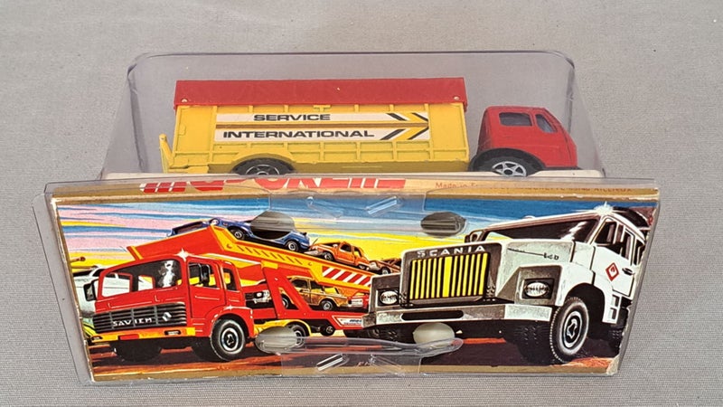 ~ Majorette 300 Series #318 Mercedes Service International Truck ~ Carousel 10