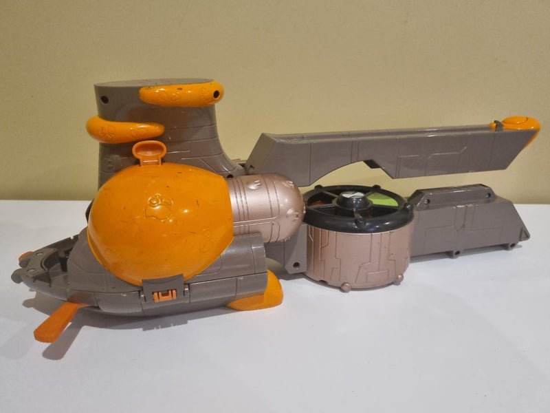 Ben 10 - Vilgax Battle ship Playset - 2007 Carousel 2