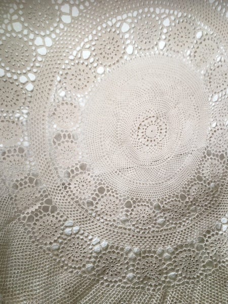 Vintage lace tablecloth Carousel 2