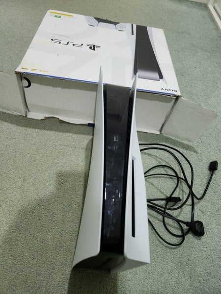 PS5 Disk Edition Carousel 2