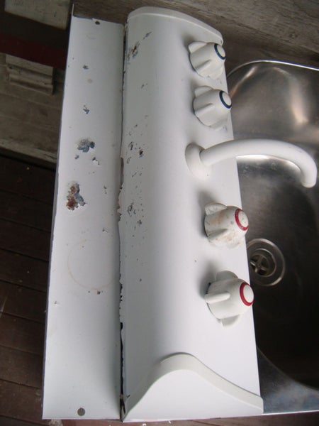 Laundry Tub Older style Carousel 15