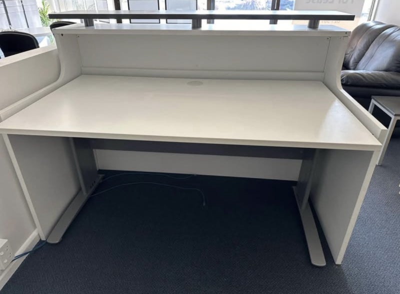 Reception Counter with Desk Carousel 3