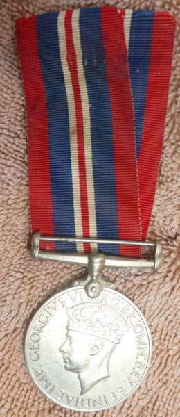 WW2 BRITISH WAR MEDAL NAMED ..AUSTRALIAN ISSUE #2 Carousel 1