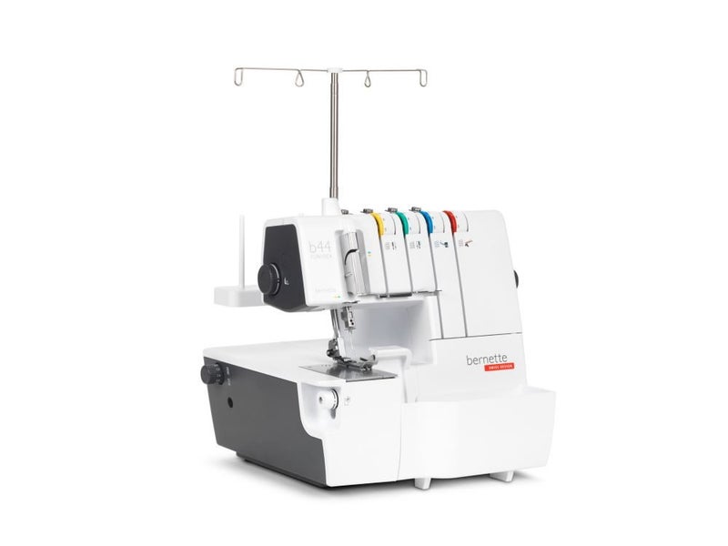 bernette 44 FUNLOCK Overlocker Carousel 1