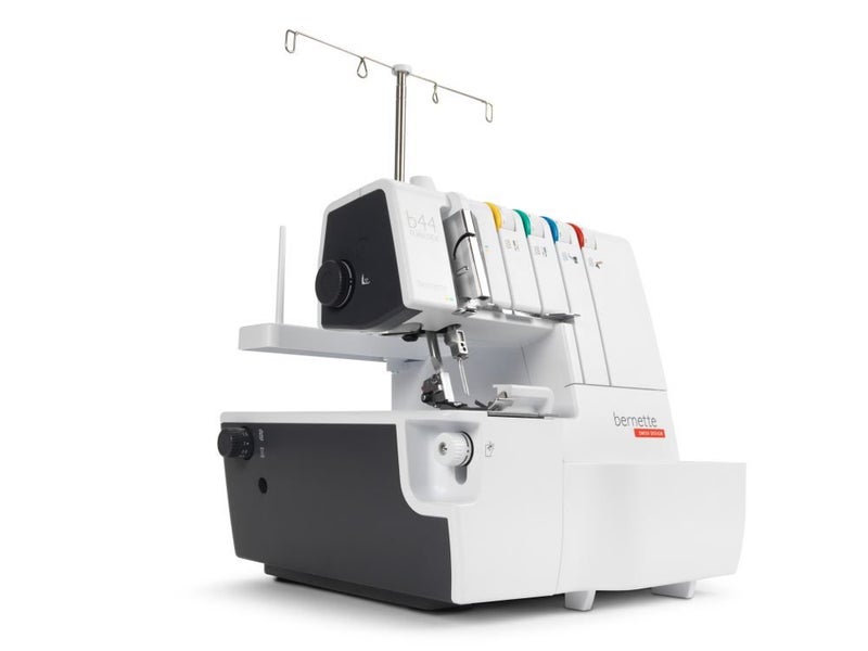 bernette 44 FUNLOCK Overlocker Carousel 2
