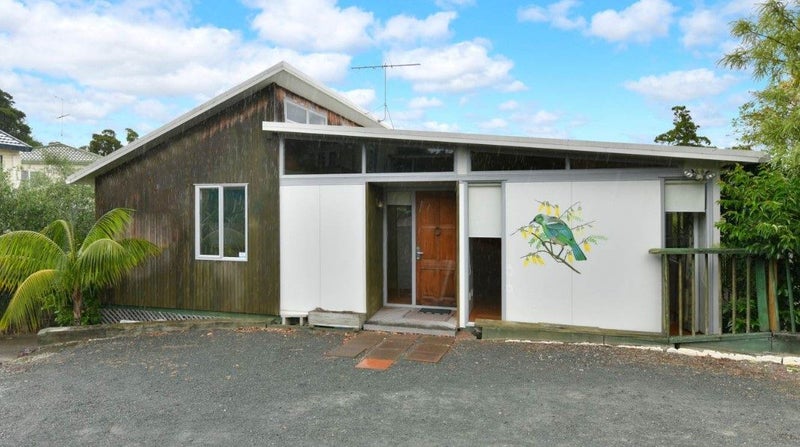 Image 1 of 18