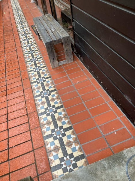 Terracotta tiles Carousel 3