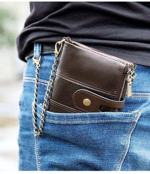 Genuine Leather RFID Bi-Fold Wallet With Metal Chain TC599 | TOUCHANDCATCH NZ Carousel 2