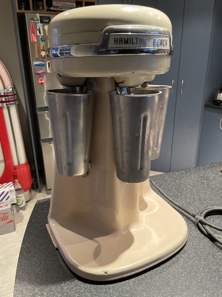 Vintage Hamilton Beach Triple Head Milkshake Machine Carousel 1
