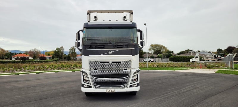 2017 Volvo FH600 600 hp / 16 Pallet62867854335619112