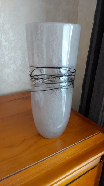 Pink Glass Vase Carousel 1