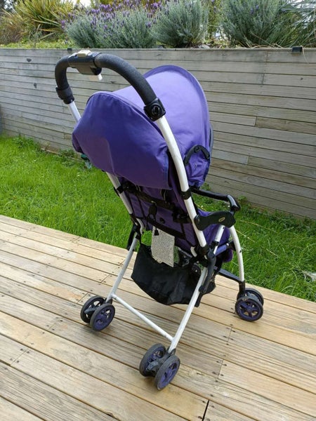 Aprica Stroller- one-handed operation ,Lightweight, Carousel 2