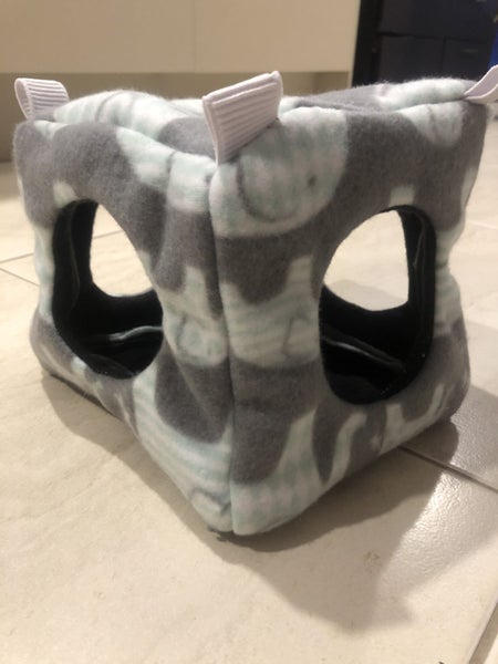 Holey Hidey House(Cube) Carousel 1