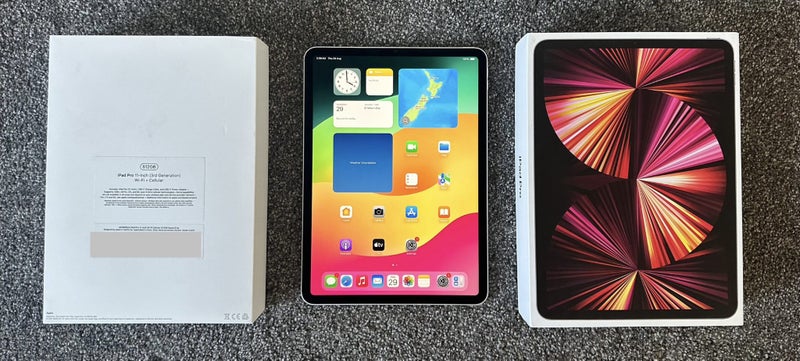 Apple iPad Pro 11" M1 Gen 3 512GB Cellular + Wi-Fi Carousel 1