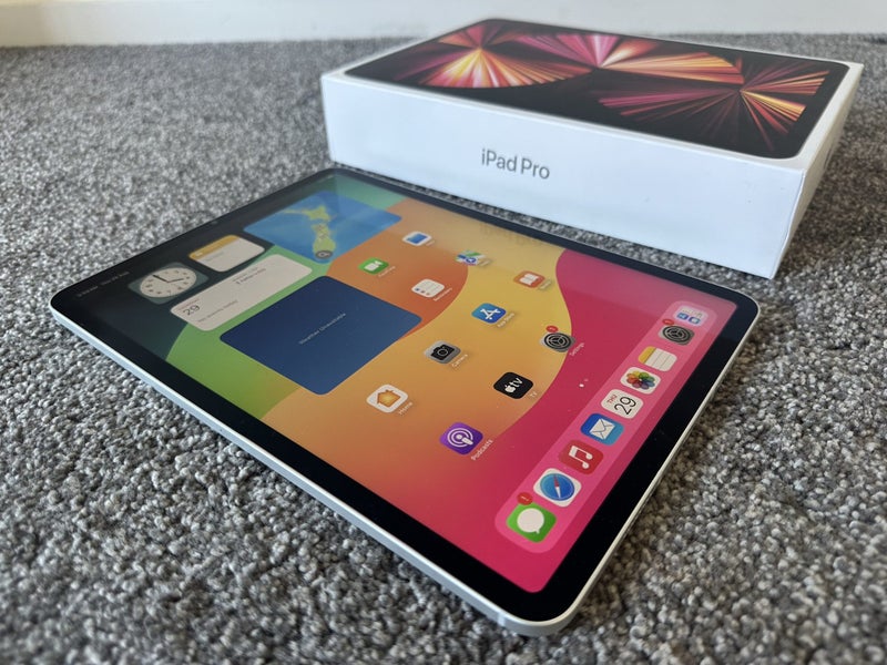 Apple iPad Pro 11" M1 Gen 3 512GB Cellular + Wi-Fi Carousel 2