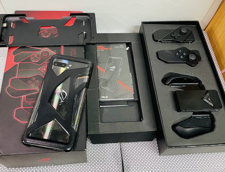 Affordable Mobile Gaming Setup : ASUS ROG Phone 2 + Kunai Gamepad Attachments Carousel 16