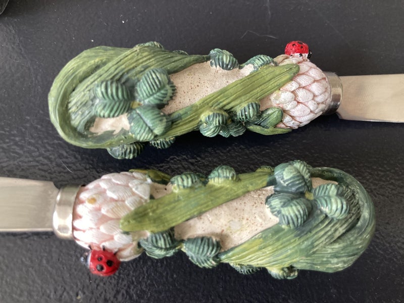 Clover & ladybird afternoon tea set, 4 cake forks, 4 teaspoons, 2 spreaders, new Carousel 2