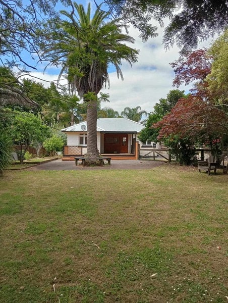 Image 1 of 18