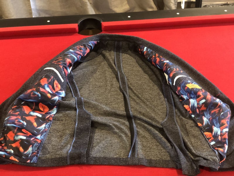Uberstone Zeller Jacket Carousel 3