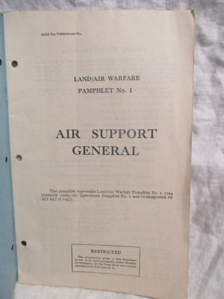 SCC 6515 - MIlitary - Land / Air Warfare Pamphlet / Booklet 1947 - Carousel 2