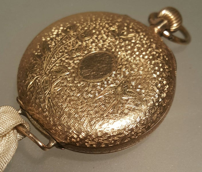 ___ Antique 14ct Gold Ladies Watch Carousel 2