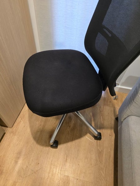 Buro Seating Metro II Chair Black Carousel 2
