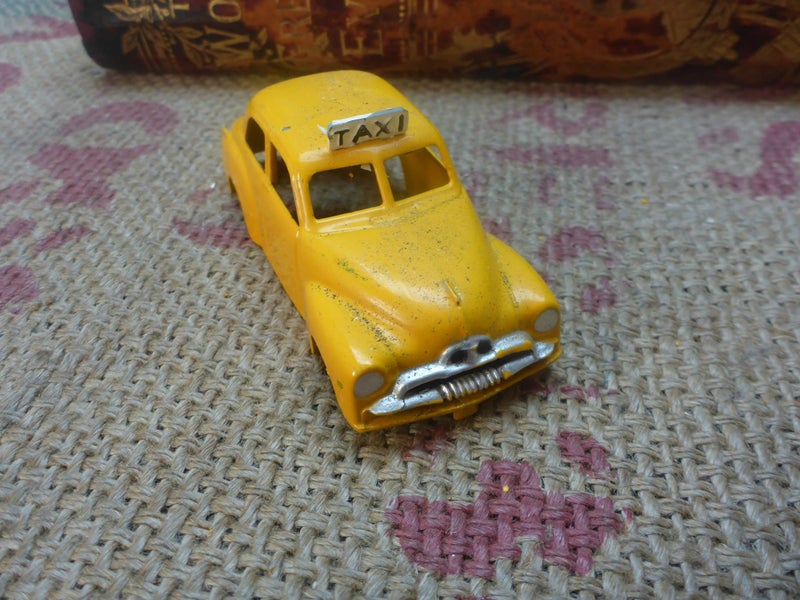 Stunning Old NZ Toy Micro Models MM505 Holden FJ Taxi Die Cast New Zealand Carousel 2