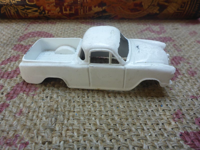 Stunning Vintage NZ Toy Micro Models MP401 FC Holden Ute Die Cast New Zealand Carousel 1