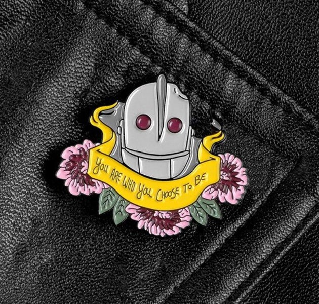 ***THE IRON GIANT*** PIN Carousel 2