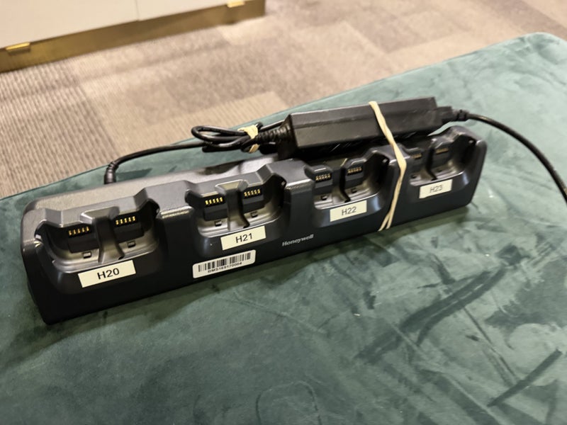 Honeywell CT50/CT60 Accessories 4 Bay Charger Dock Charger plus Adapter Carousel 2