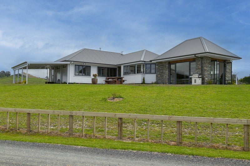 Image 3 of 29