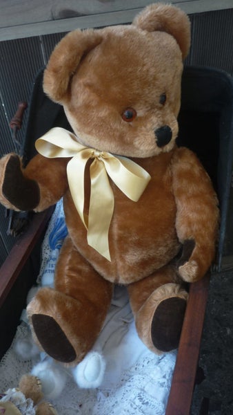 LARGE VINTAGE BEAR + LITTLE ONE Carousel 5