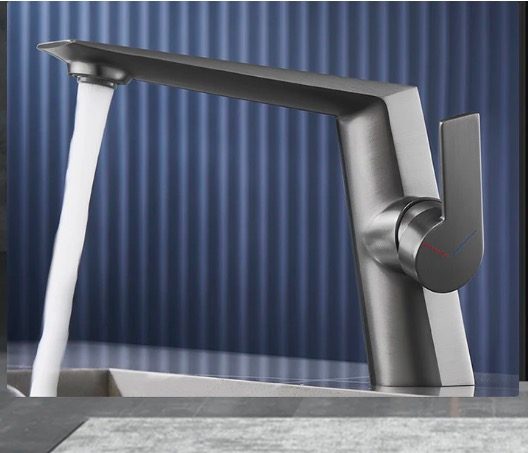 Brass Basin Faucet Single Handle Hole Black Chrome Bathroom Cold Hot Water Mixer Carousel 2