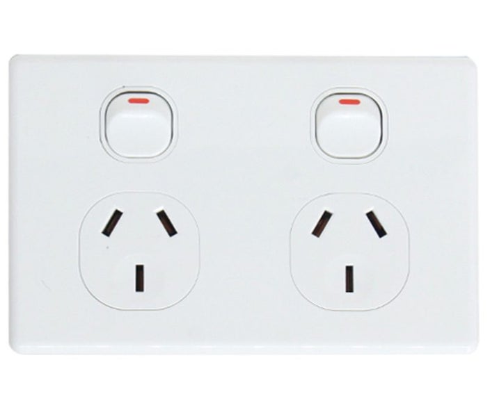Double 10AMP Powerpoint Horizontal Carousel 1