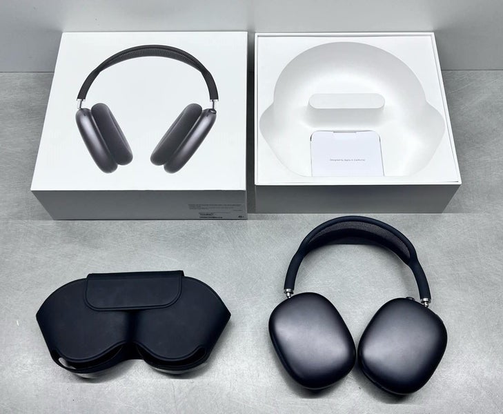 Apple Airpods Max Model A2096 In Box Carousel 1