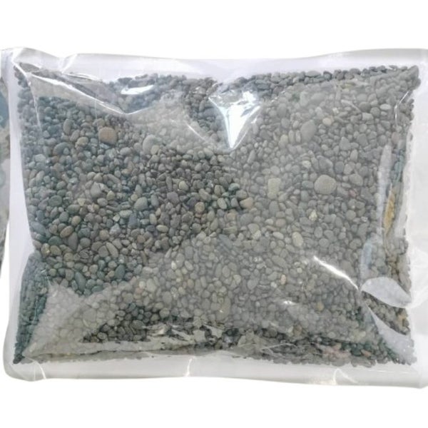 aquarium dark gravel 2kg Carousel 1