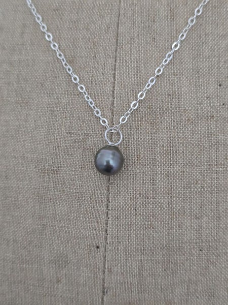 Tahitian pearl from Noumea 8.4 mm- certificate Carousel 1