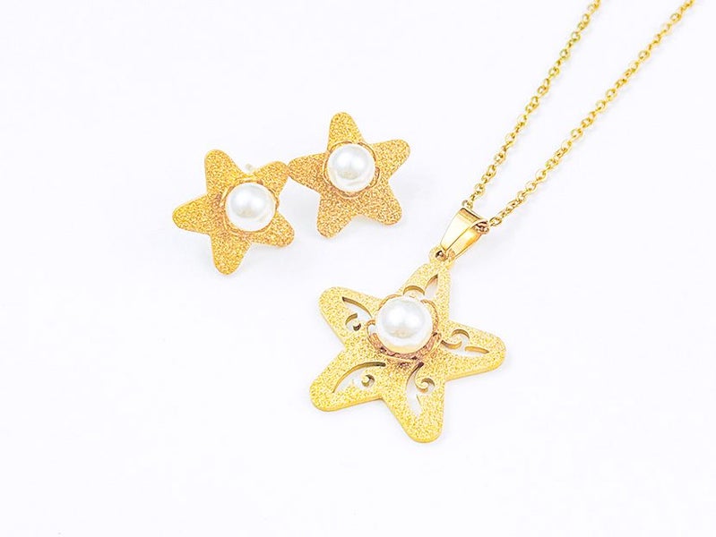 Gold-Plated Pearl Earrings and Necklace Set Carousel 1