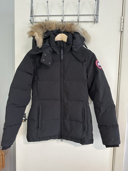 Near NEW Canada Goose Chelsea Parka Women XS Carousel 2