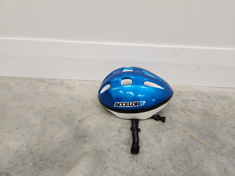 Blue helmet Carousel 1