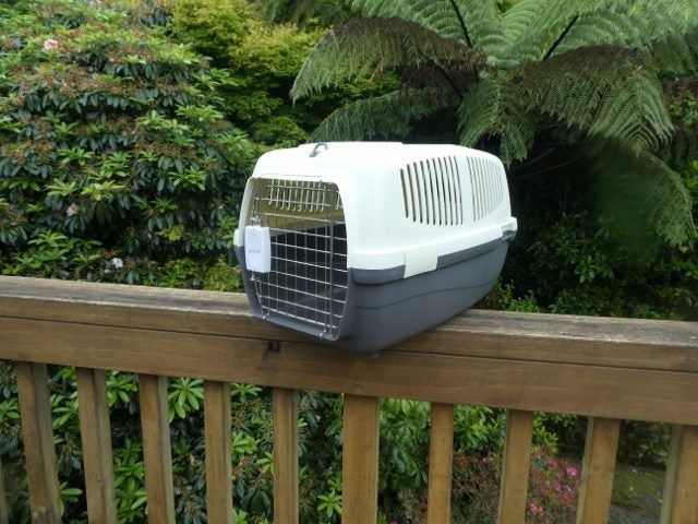 Cat Carry Cage - Front Loader - Light Grey / Dark Grey- Medium/Large (#85) Carousel 1